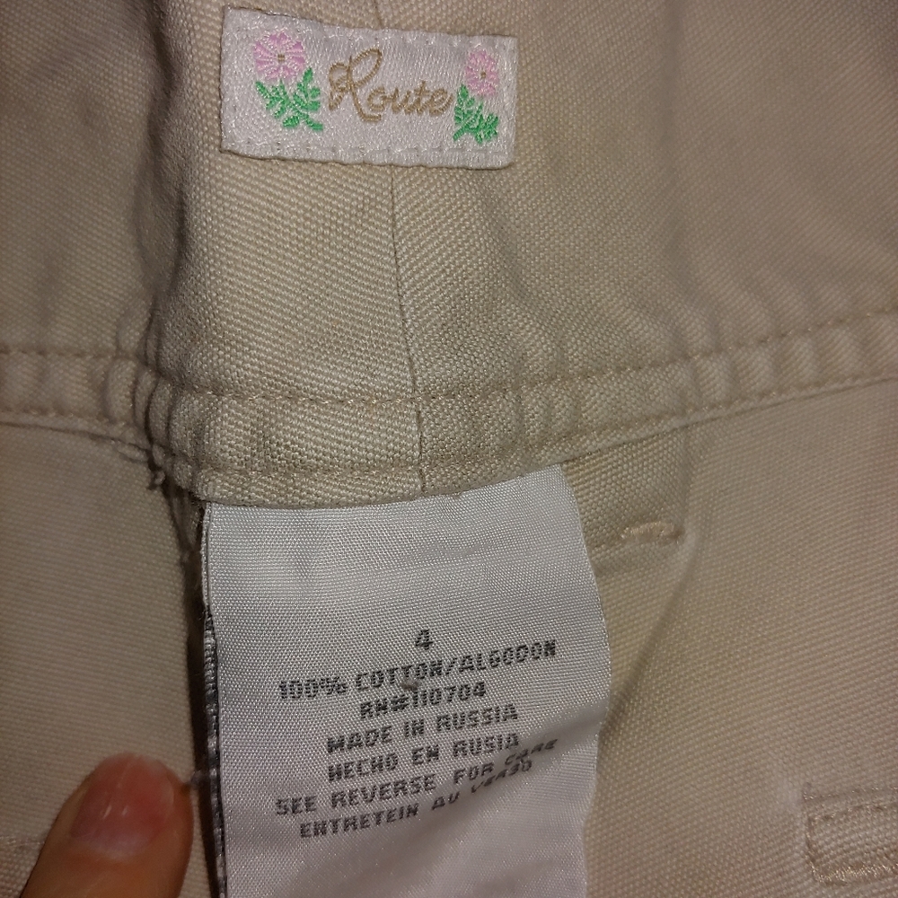 Shorts - Picture 3 of 3